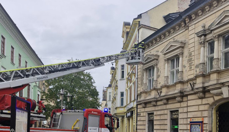 V Šumperku došlo v uplynulém roce ve třech případech k nebezpečným pádům omítek