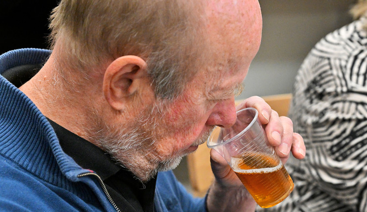 Staří strážci chuti střeží už desítky let neměnnou kvalitu slavného plzeňského piva