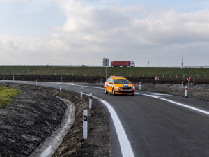 VIDEO, FOTO: Zásadní část D35 u Olomouce se otevírá, odstraní letitou bolístku