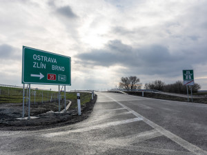 VIDEO, FOTO: Zásadní část D35 u Olomouce se otevírá, odstraní letitou bolístku