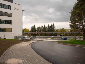 U ambulantního pavilonu onkologické kliniky FN Olomouc vzniklo nové parkoviště