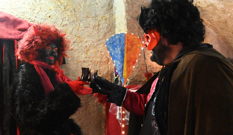 VIDEO: V jihlavském podzemí se zabydleli čerti. Rodiny je mohou přijít navštívit