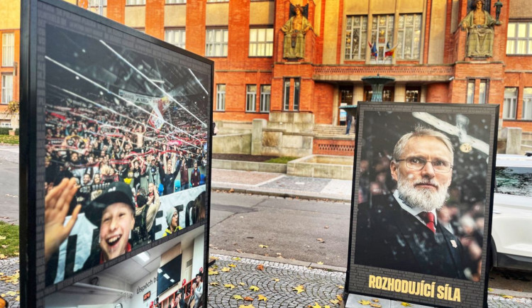 Fanoušci už za pár hodin uloví podpisy a fotky hradeckých hokejových hvězd