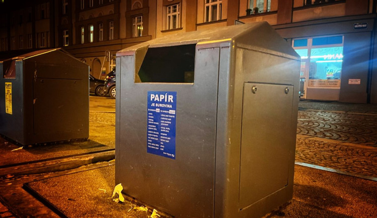 Podzemní kontejnery budou u hradeckého stadionu i zdravotní školy