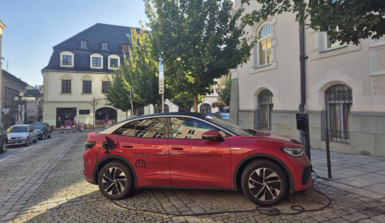 Sdílený elektromobil v Šumperku - ilustrační foto
