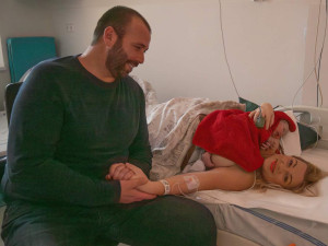 VIDEO: Od prvních vteřin stále spolu. FN Olomouc inovuje postupy po císařském řezu