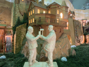 Legendární zakladatel Dostavníku Pavel Aligátor Nenkovský má figurku v mohelnickém betlému