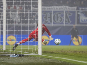 Policejní manévry, prohra a pak oslavy. Sigma bude hrát v Evropě i na jaře