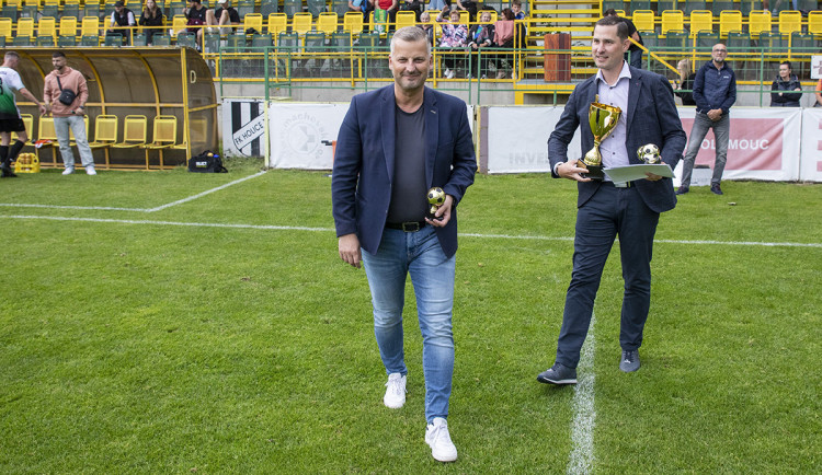 Předseda Výkonného výboru Olomouckého krajského fotbalového svazu Daniel Vitonský (vlevo) a místopředseda Lubomír Baláš