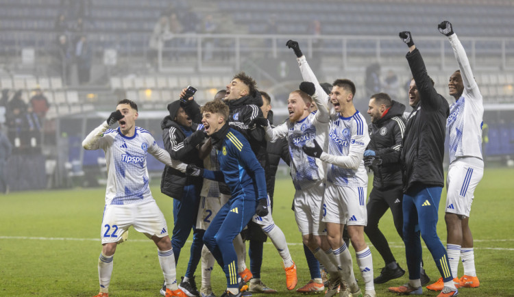 Policejní manévry, prohra a pak oslavy. Sigma bude hrát v Evropě i na jaře