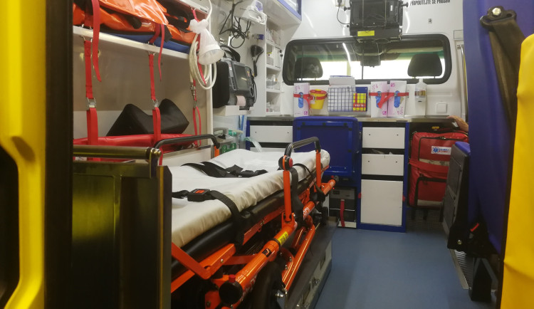 Jihomoravská záchranka má plné ruce práce. Lidé ji volají i kvůli viróze