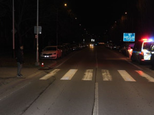 Řidič z Přerova byl tak opilý, že ani nezvládl dechovou zkoušku. Naboural sloup