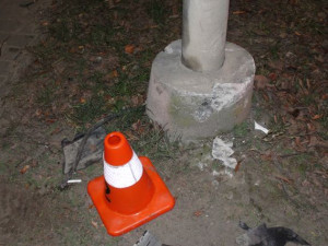 Řidič z Přerova byl tak opilý, že ani nezvládl dechovou zkoušku. Naboural sloup