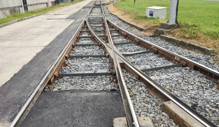 Prostějovská firma vyvinula moderní výhybku. Testovali ji v Ostravě