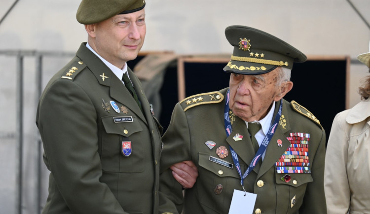 Zemřel válečný veterán Miloslav Masopust, ještě loni byl na Slavnostech svobody