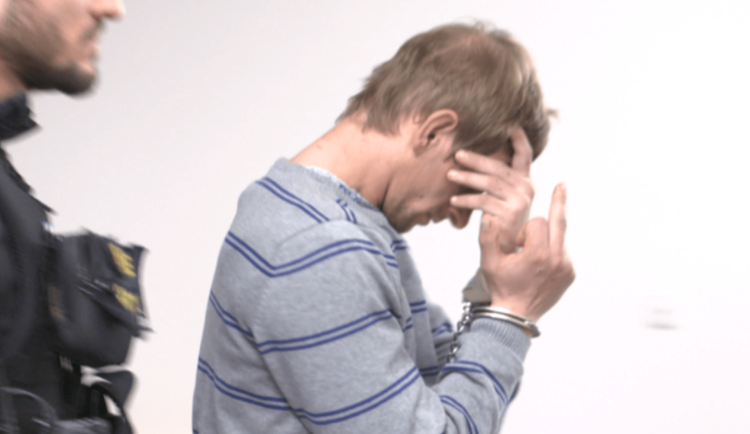 Loni na jaře měl ubít ve Višňové známou, teď míří k soudu. Muži hrozí až 16 let vězení