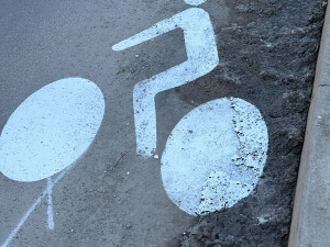 Odfláklé dopravní značení baví Olomoučany. Šlendrián, reagoval náměstek primátorky