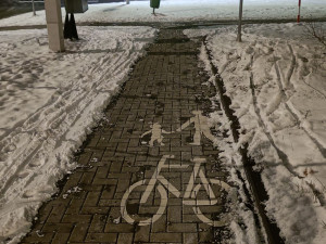 uklizená cyklostezka