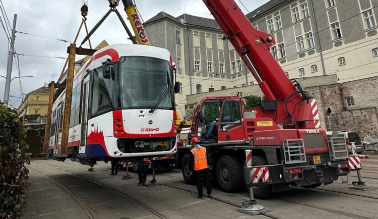 Náhrada za 40 let staré vozy. Olomouc hledá dodavatele osmi moderních tramvají