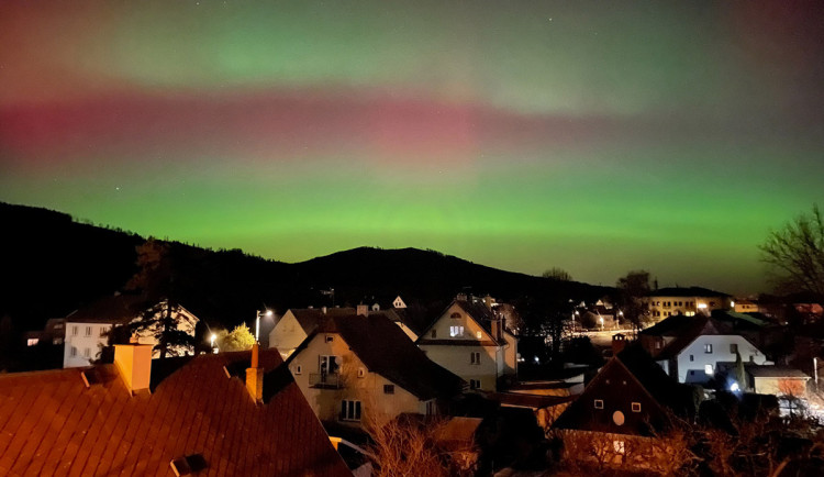Polární záře - záběr z České Vsi - foto: Roman Janas