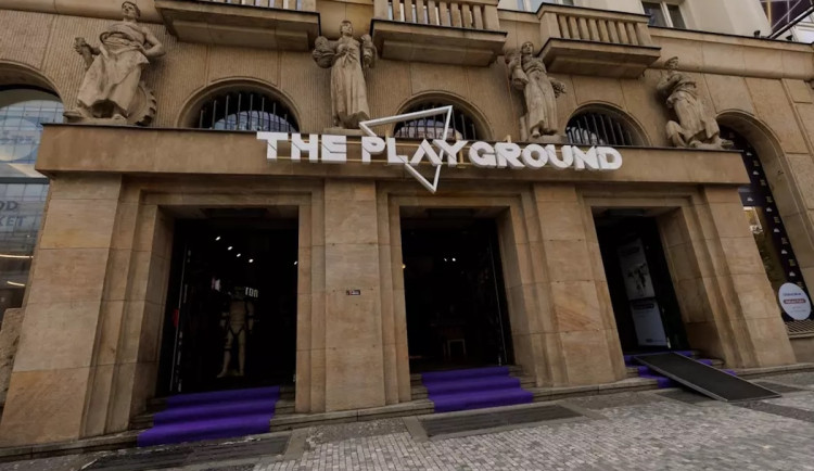 Provozovatel hračkářství Hamleys na sebe podal insolvenční návrh, dluží 122 milionů