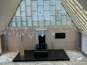 Smuteční obřady v Přerově se po roce a čtvrt vracejí do nově opravené síně na hřbitově