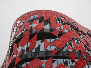 Stylová stavba pro budoucí zdravotníky v Olomouci je hotová. Názory na design se různí