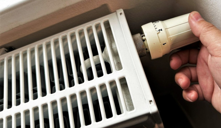 Kvůli poruše v elektrárně Tisová bude část Sokolovska den bez tepla a teplé vody