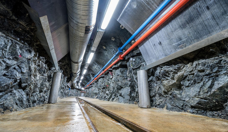 Zrušená zakázka na vrty komplikuje výběr místa pro hlubinné jaderné úložiště