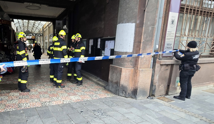 Pasáž v Kratochvílově ulici v Přerově byla v úterý po zjištění stavu konstrukcí okamžitě uzavřena