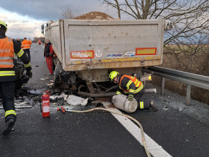 Tragická nehoda na D35 u Litovle. Na dálnici zemřel řidič dodávky