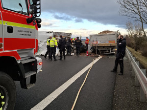 Tragická nehoda na D35 u Litovle. Na dálnici zemřel řidič dodávky