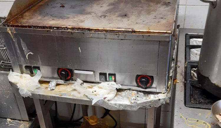 Příklad jedné ze zanedbaných provozoven nedodržujících hygienické předpisy