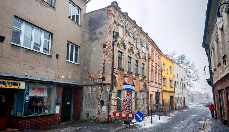 Zchátralý dům v centru Litovle chtělo město koupit v dražbě