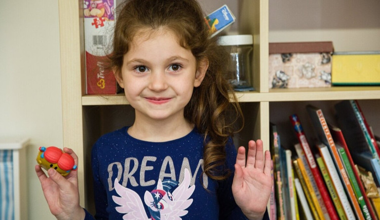 Čtyři roky války. Uprchlice z Luhanské oblasti čelí v Olomouci výzvám, jak uživit svou rodinu