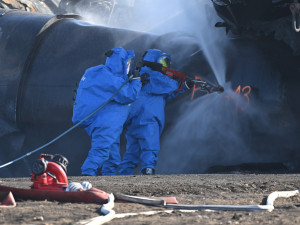 FOTO, VIDEO: Peklo v Hustopečích. Před rokem havaroval vlak s benzenem, jak to vypadalo?