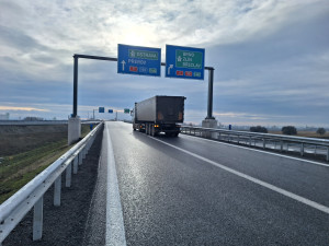 Rány jako z děla. Začalo měření hluku na D1 u Přerova, lidé ovšem požadují okamžité řešení