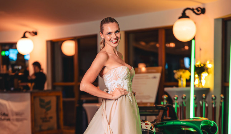 Dominika Handlová ze Šternberku zvítězila v soutěži Sestra sympatie