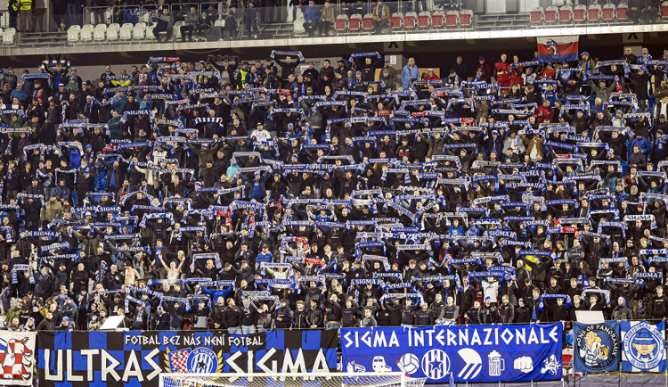 Sektor fanoušků Sigmy na utkání proti Mohuči