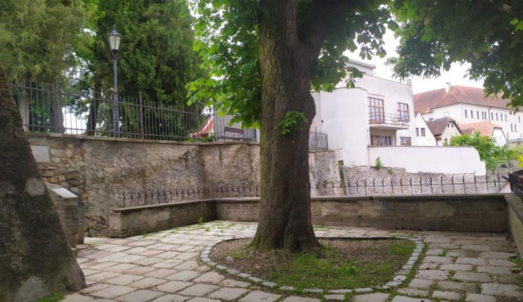 Chittussiho vyhlídka v Jindřichově Hradci se dočká proměny, přibude zeleň i vybavení