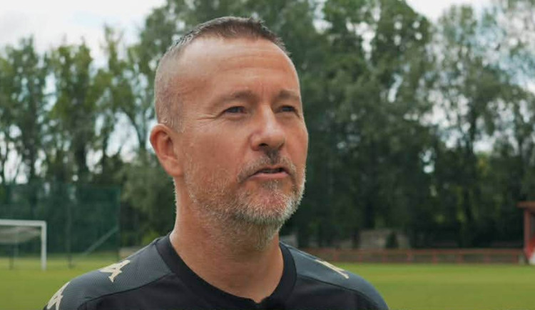 Artis po necelém roce odvolal trenéra Chytrého. Končí i jeho asistenti