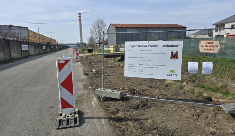 Začala stavba cyklostezky mezi Dluhonicemi a Přerovem