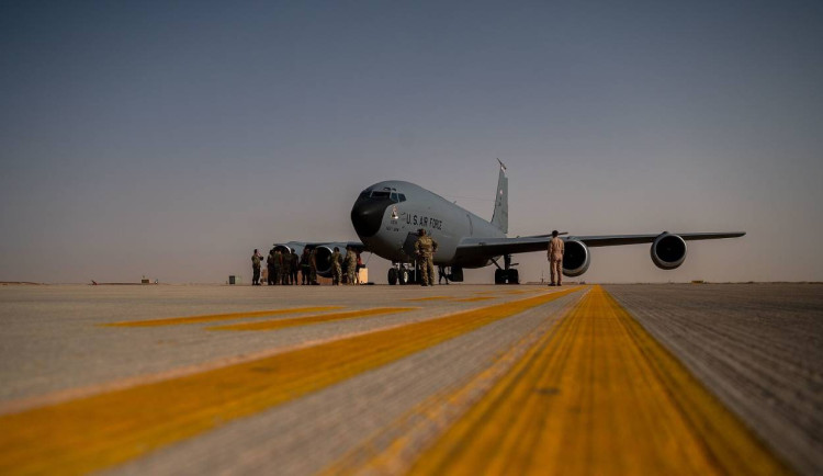 Zásah základny v Saúdské Arábii: satelity ukazují škody