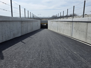 Bezpečně z Bochoře do Přerova. Pod D1 se otevřel klíčový podchod, navazující trasy zatím chybí