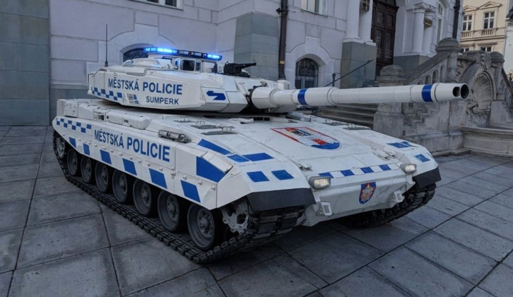 Aprílový tank pro strážníky v Šumperku