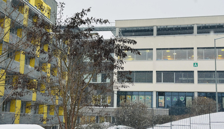 Doporučení auditu jsme splnili, říká ředitel Karlovarské krajské nemocnice