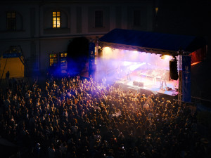 Dva dny koncertů a zábavy. Tradiční Olomoucký majáles se letos přesune do letního kina