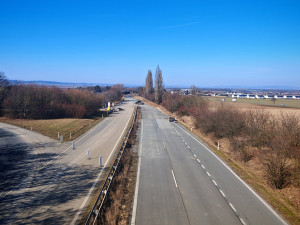 Rušnou trasu u Olomouce přetne uzavírka. Za Křelovem napojí opuštěný kus dálnice