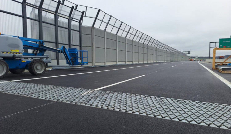 Občany v okolí nové D1 u Přerova sužuje hluk. Hodnoty jsou pod normou, konstatuje ŘSD