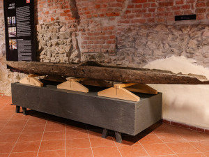 V Olomouci po 64 letech vystaví tajemný člun, našli ho v Moravě i se sekerou